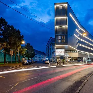 Schweitzer Center Apartamento Graz